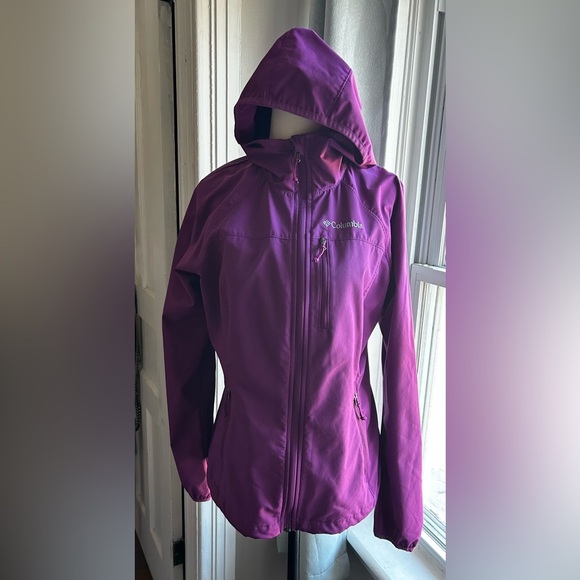 Size M Columbia spring/fall jacket - Picture 1 of 12